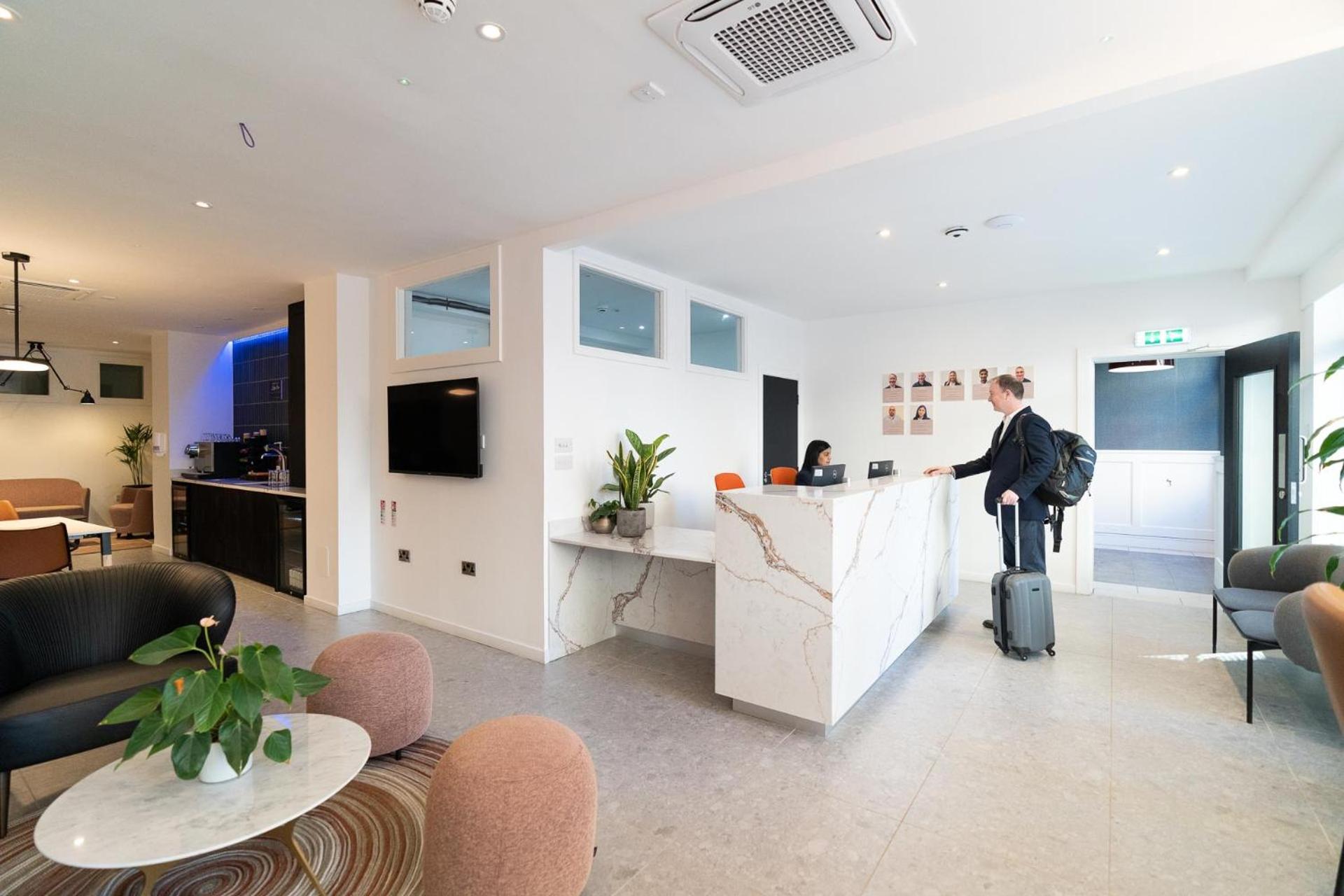 Premier Suites Edinburgh Fountain Court المظهر الخارجي الصورة