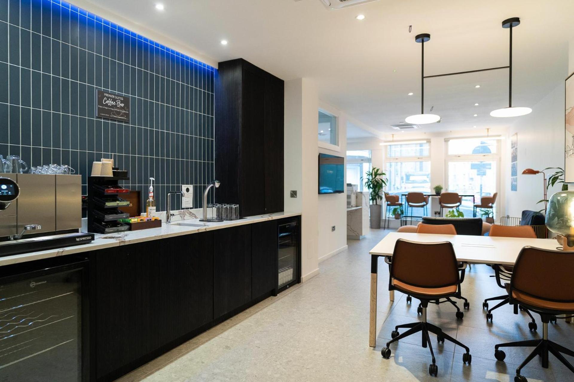 Premier Suites Edinburgh Fountain Court المظهر الخارجي الصورة